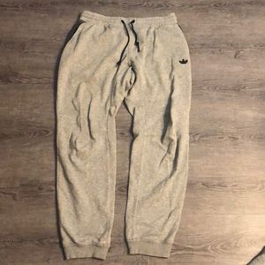 2/40$ Adidas joggers